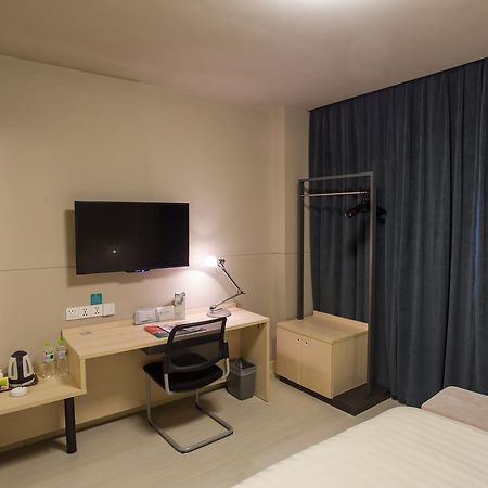 Jinjiang Inn Liuzhou Bubugao Square North Station Kültér fotó