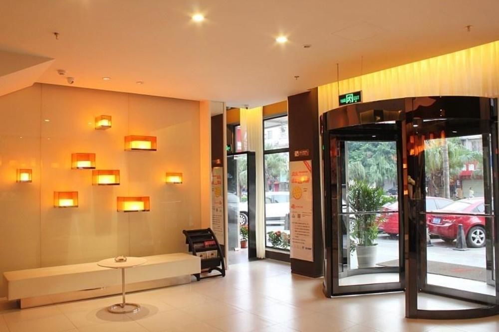 Jinjiang Inn Liuzhou Bubugao Square North Station Kültér fotó