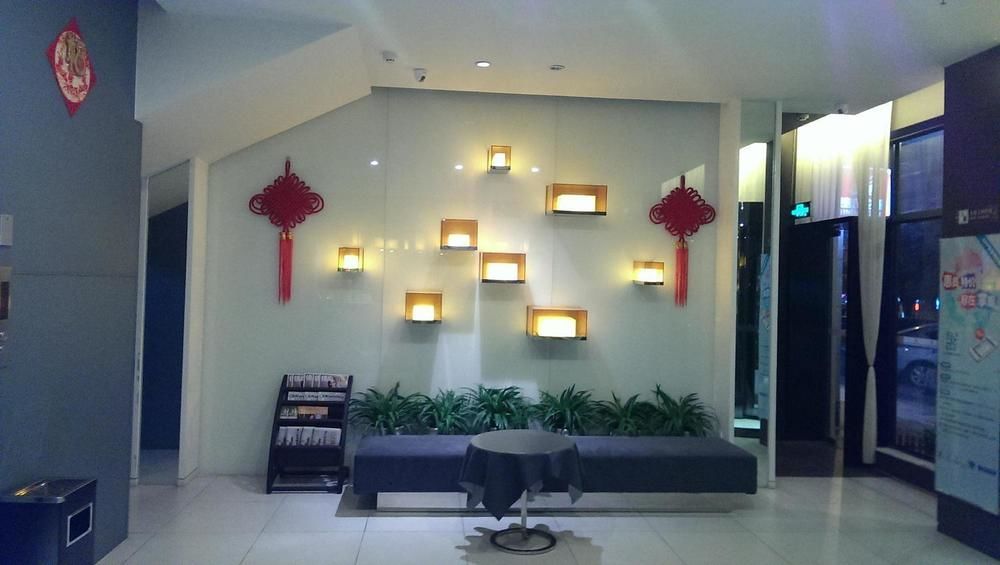 Jinjiang Inn Liuzhou Bubugao Square North Station Kültér fotó