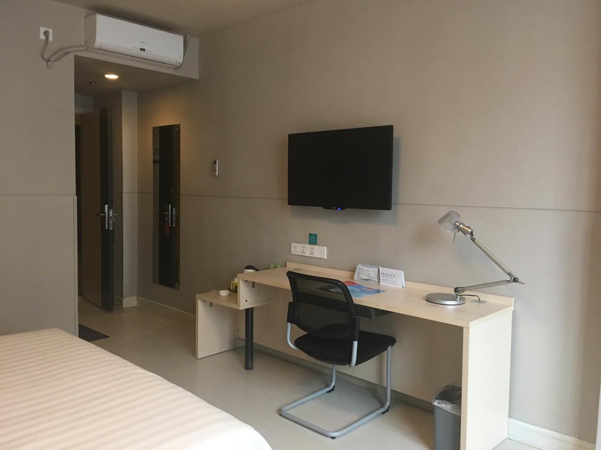 Jinjiang Inn Liuzhou Bubugao Square North Station Kültér fotó