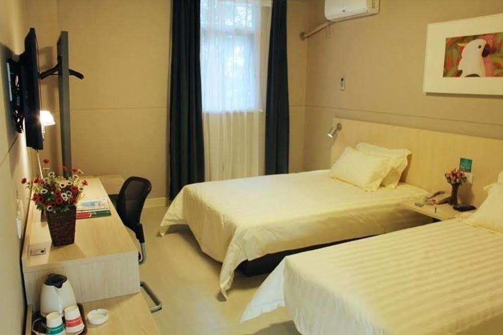 Jinjiang Inn Liuzhou Bubugao Square North Station Kültér fotó